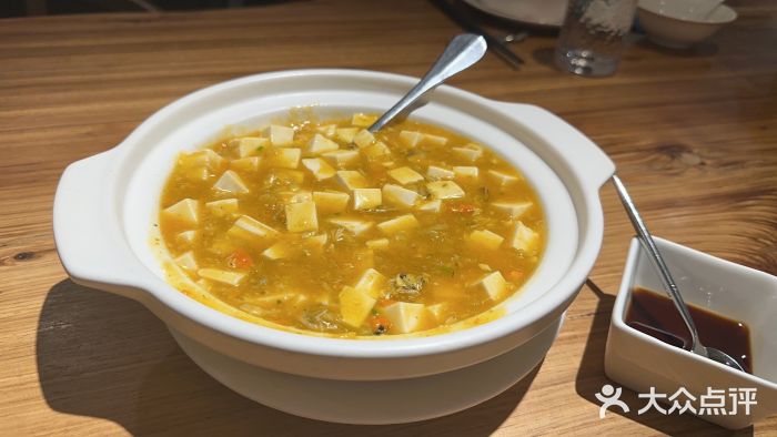 圆苑(金茂店)蟹粉烩豆腐图片