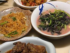 -佬麻雀·新湘菜(珠海金发购物中心店)