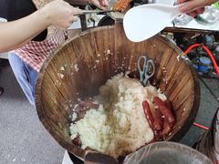 -梁阿婆廿年老牌扣肉糯米饭