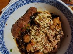 八宝辣酱面-沪西老弄堂面馆(定西路店)