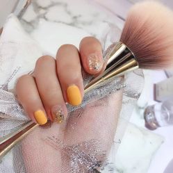 -杨美丽·美甲美睫