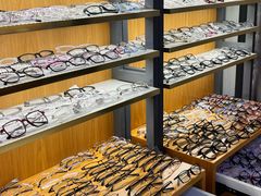 -优医视平价眼镜蔡司依视路折扣工厂店(德胜门店)