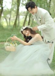 -雪中彩影婚纱摄影·微光艺术中心