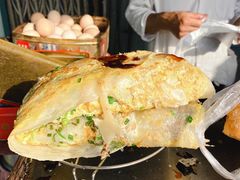 -正宗杂粮煎饼香软鸡蛋饼