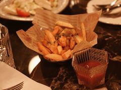 -LESCEDARS  Bistro香柏树(外滩店)
