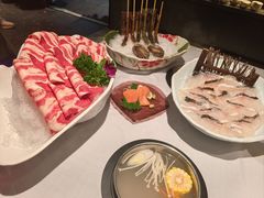 -泓炙颐凤鲜海鲜火锅料理(桐乡店)