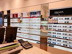 -LensCrafters亮视点·OAKLEY精选(静安嘉里中心店)