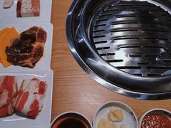 肉多多拼盘C-本家韩国烤肉(青岛万象城店)