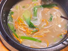 -勺子米线·云南传统小吃市集(四方街店)