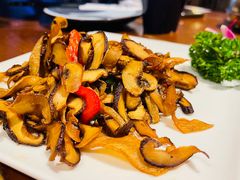 -晓疆山·大美新疆菜(白玉兰广场店)