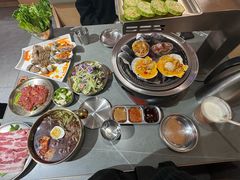 -围炉肉舍丹东海鲜烤肉·烤活鳗(步行街店)
