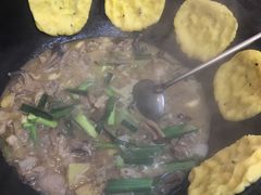 -曹丞相·地锅鸡·地锅鱼(武林店)