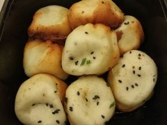 -香山胡记吴江路生煎(灵山路店)