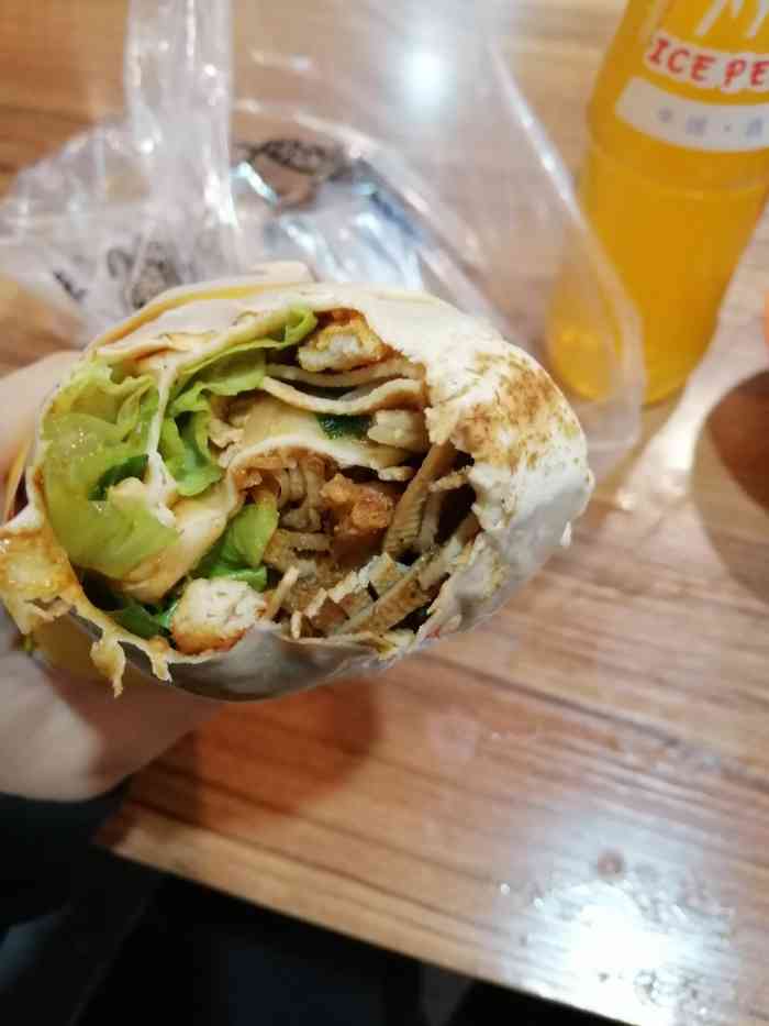 只在外賣點過他家的捲餅,然後中午晚上都吃的捲餅?