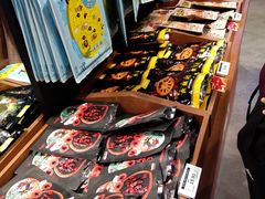 -三只松鼠(青岛万象城店)