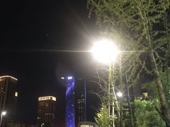 -南京眼步行桥