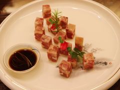 -悟空山宿陨石私汤温泉酒店(神舟大道地铁站店)