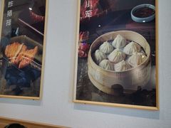 -馋三尺蟹粉小笼(人民广场店)