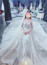 -艾米丽婚纱礼服