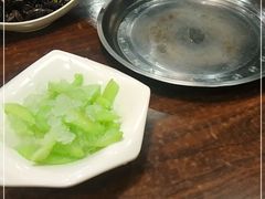 -超越炭火牛蛙火锅鸡(河东店)