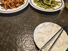 -靠山屯东北农家菜(八龙桥雅苑店)