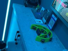 -唯爱KTV聚会餐厅(仙林东城汇店)