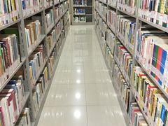 -上海市静安区图书馆(新闸路馆)