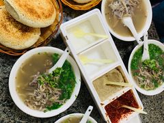 烧饼-清真喜兰老丁羊汤特色小吃