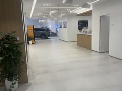 -小鹏汽车上海吴中路销售服务中心