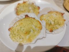 芝士焗扇贝-芭菲盛宴·环球美食(解放碑英利国际店)