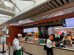 -星巴克(上海虹桥站2A检票口)