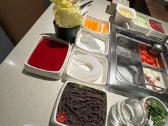 -海底捞火锅鲜切牛肉主题店(长寿路店)