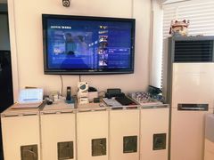 -目艮眼镜SHOWROOM(品牌集合店)