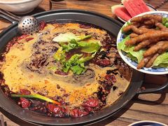 -旧街市鲜货老火锅(大光路店)