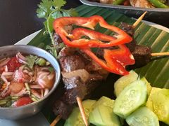 -大头虾越式风味餐厅(光明广场店)