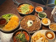 -Fuzzy Bistro 浮几韩餐·茶酒馆