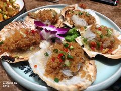 蒜蓉粉丝扇贝-金太阳海鲜烧烤·本地人餐厅(东纬路旗舰店)