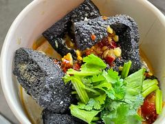 -黑色经典臭豆腐·湖南特产(步行街店)