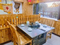 -屯老二农家铁锅炖·行业领军者(梅江店)