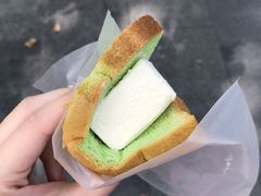 -詹爷爷乌节路街头冰淇淋