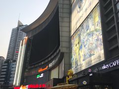 -日月光中心广场