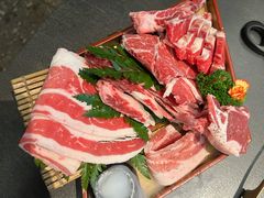 -铭牛烧肉·和牛海鲜自助(高新月牙湖店)