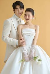 -喜爱高定婚纱摄影
