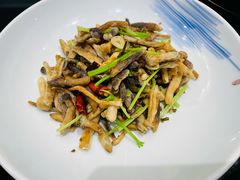 鹅肝酱焗养生菇-常州柒星汇餐饮会所(创新科技楼店)