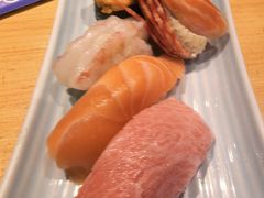 -沼津魚がし鮨(御殿場アウトレット店)