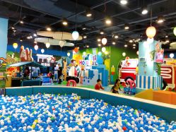 -孩子王童乐园(青岛万达店)