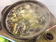 -威邵鸡煲(西华路总店)