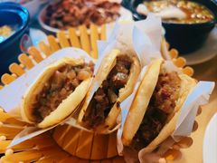 -闫家驴肉老店(华电一校店)