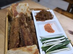 -闻道食府烙饼卷带鱼(原车耳营店原大觉寺店)