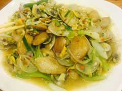 -J Daeng Seafood